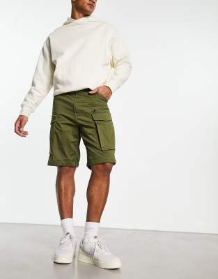 G-STAR ROVIC ZIP DETAIL RELAXED FIT SHORTS IN OLIVE-GREEN