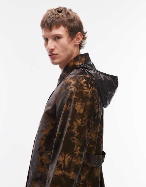 Gabardina de sastre larga marrón impermeable unisex con estampado efecto barro 21520 Nara de Rains, 4 de 5