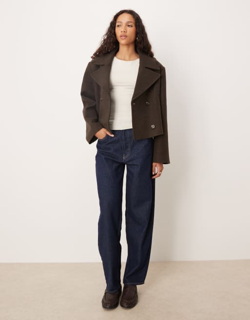 Gabardina de vestir corta marrón chocolate de ASOS DESIGN, 2 de 4