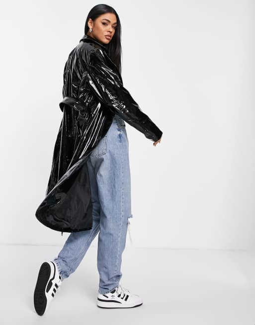 Gabardina negra de vinilo Val de Threadbare, 3 de 4