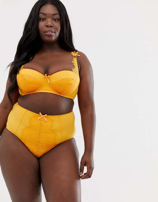 Gabi Fresh X Playful Promises - Set van balconettebeha en onderbroek in mosterdgeel, 2 van 3