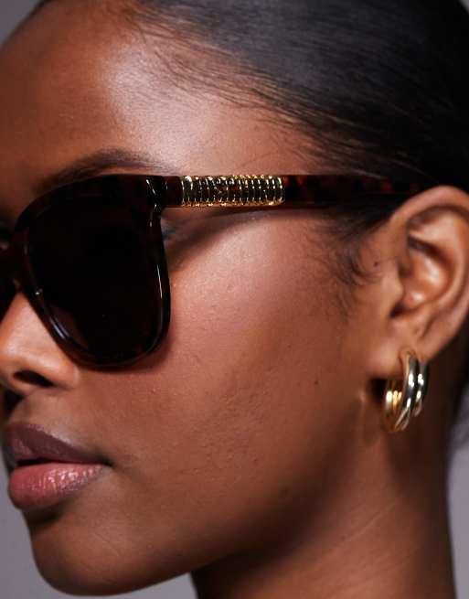 Gafas de sol amarillo Havana efecto carey cuadradas de Moschino  , 3 de 3