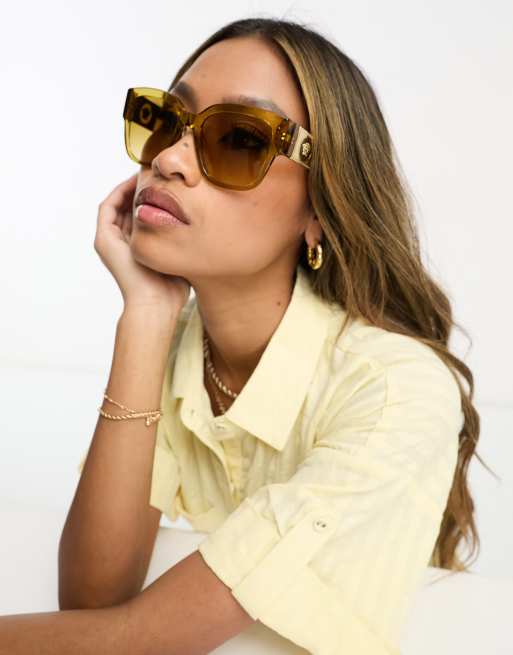 Gafas de sol ámbar cuadradas de Versace