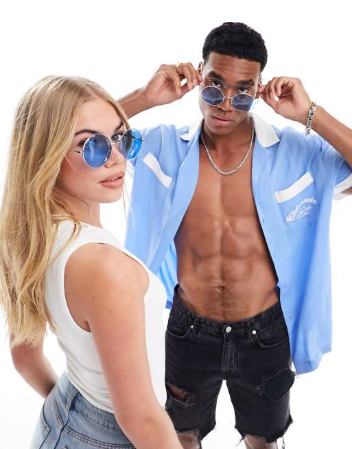 Gafas de sol azules y plateadas redondeadas para festivales de AJ Morgan