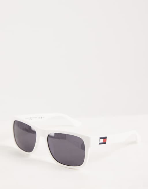 Gafas de sol blanco mate cuadradas de Tommy Hilfiger, 2 de 3