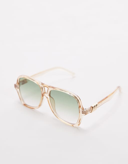 Gafas de sol color arena de estilo aviador extragrandes con lentes verdes degradadas Fortune Teller de Le Specs, 2 de 3