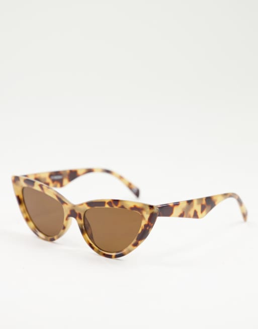 Gafas de sol color crema efecto carey de estilo ojos de gato biselado de ASOS DESIGN
