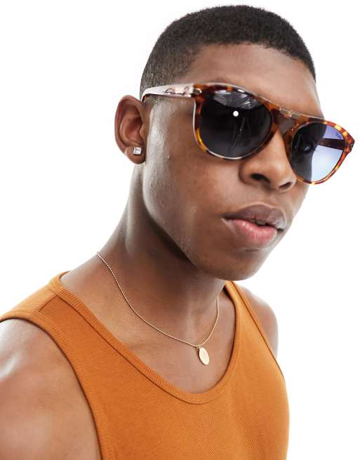 Gafas de sol color miel efecto carey redondas con lentes azules polarizadas Slicked Back de Quay, 3 de 4