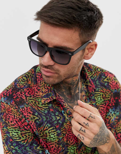 Gafas de sol cuadradas en negro de New Look, 3 de 4