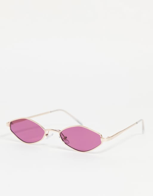 Gafas de sol doradas con montura hexagonal de metal y lentes color ciruela de Topshop