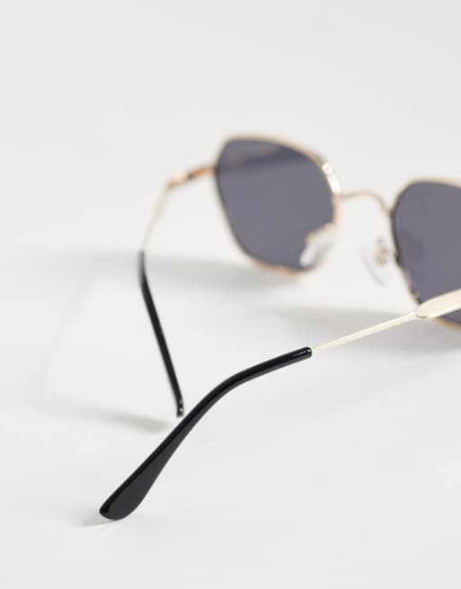 Gafas de sol doradas cuadradas de metal con lentes polarizadas de ASOS DESIGN, 2 de 3