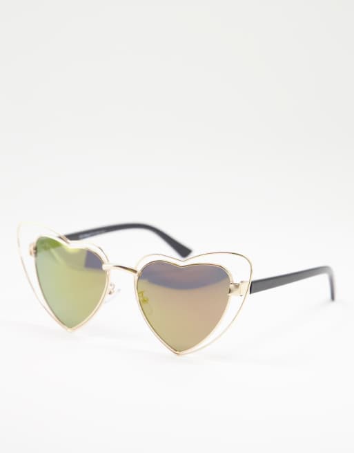 Gafas de sol doradas en forma de corazón de AJ Morgan