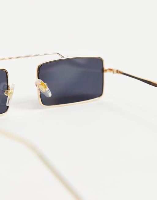 Gafas de sol doradas rectangulares con lentes negras de My Accessories London, 4 de 4