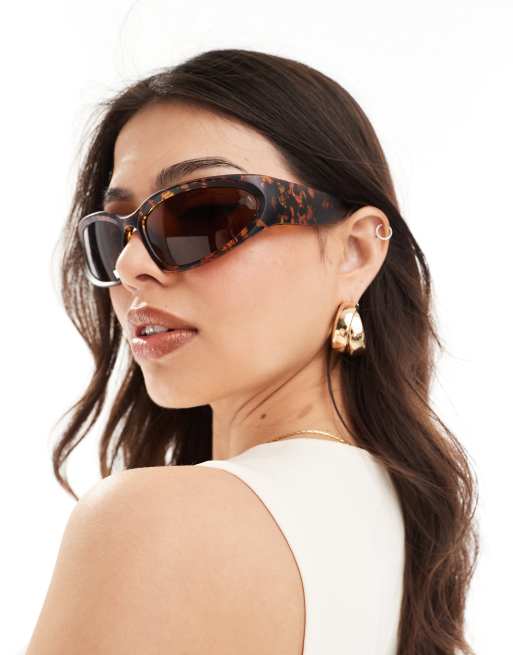 Gafas de sol efecto carey con diseño envolvente de Vero Moda