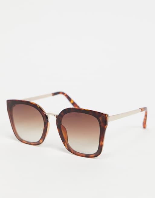Gafas de sol grandes estilo ojos de gato efecto carey de New Look