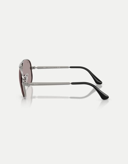 Gafas de sol gris plomo de estilo aviador con lentes violetas Aviator Max Pilot de Ray-Ban, 3 de 3
