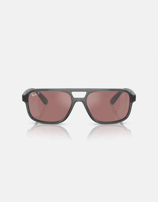 Gafas de sol gris transparente cuadradas irregulares con lentes grises polarizadas efecto espejo de la colección Scuderia Ferrari RB4414M de Ray-Ban