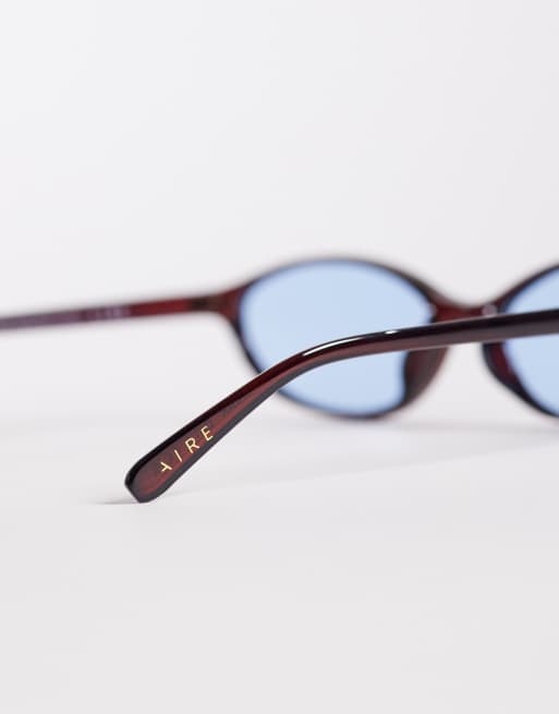 Gafas de sol marrón castaño estrechas ovaladas con lentes azules tintadas Earthshine de AIRE, 2 de 3