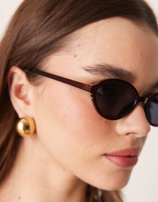 Gafas de sol marrón cristalino ovaladas estrechas de ASOS DESIGN