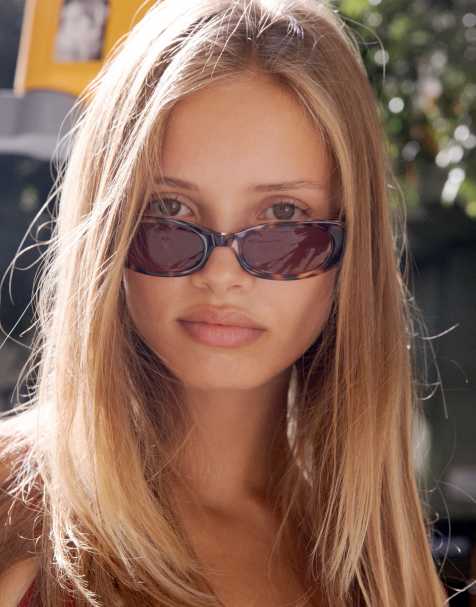 Gafas de sol marrón efecto carey rectangulares estrechas Cali de Lu Goldie - view 1