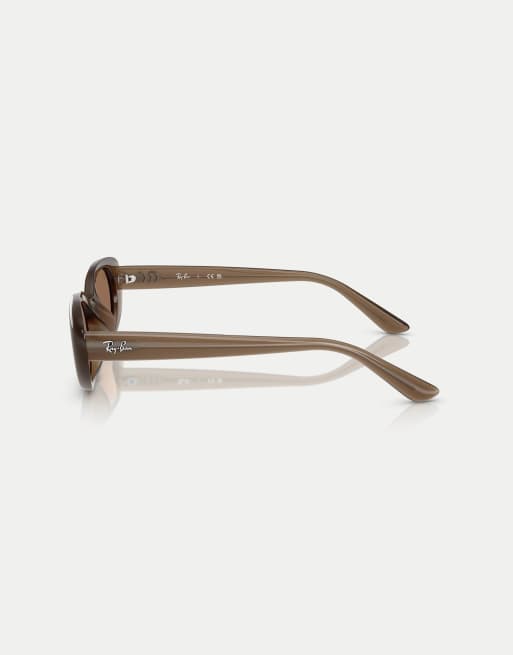 Gafas de sol marrón ópalo rectangulares con lentes marrones RB4441D de Ray-Ban, 4 de 4