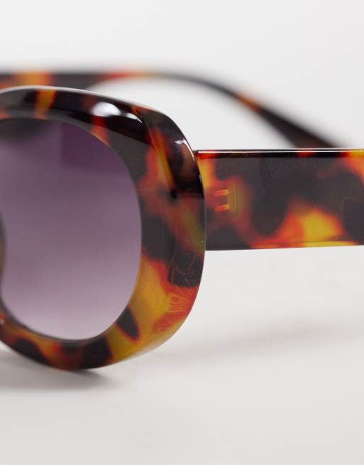 Gafas de sol marrones efecto carey gruesas ovaladas con lentes moradas tintadas Memories de AJ Morgan, 2 de 3