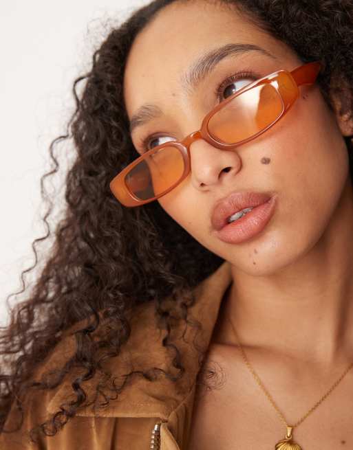 Gafas de sol naranja oscuro con montura estrecha rectangular de Jeepers Peepers, 2 de 3