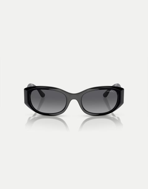 Gafas de sol negras con montura rectangular y lentes grises polarizadas VO5525S de Vogue Eyewear - view 1