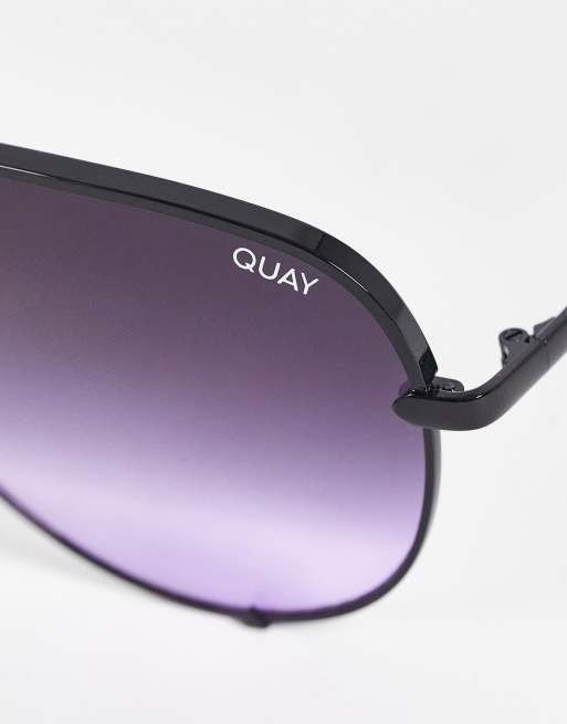 Gafas de sol negras de estilo aviador con lentes moradas High Key de Quay, 2 de 4
