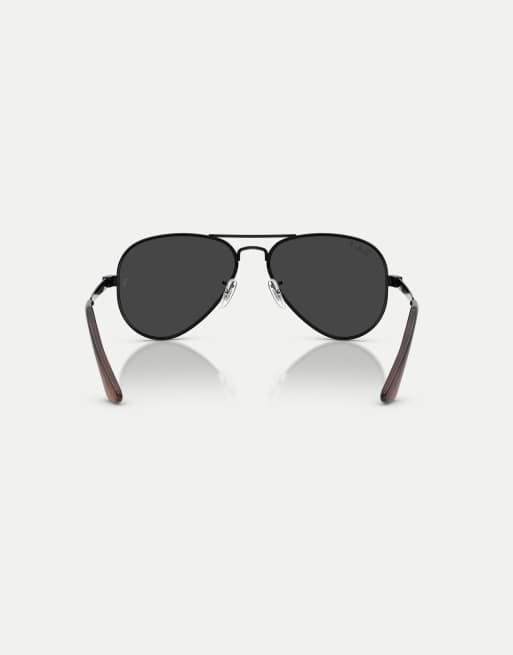 Gafas de sol negras de estilo aviador con lentes negras polarizadas Aviator Max Pilot de Ray-Ban, 2 de 3