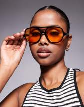 Gafas de sol marrones efecto carey de estilo aviador en ángulo de ASOS DESIGN