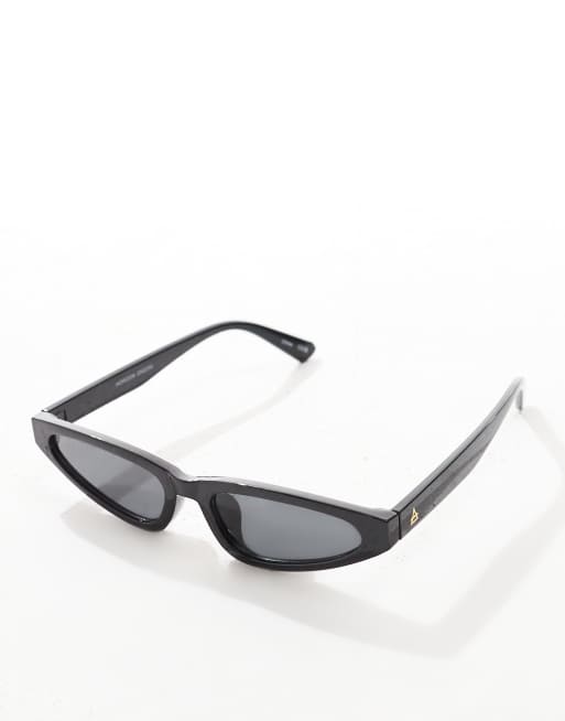 Gafas de sol negras de estilo ojos de gato con montura estrecha Horizon de AIRE , 2 de 3