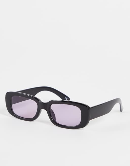 Gafas de sol negras de tamaño mediano con lentes moradas rectangulares de ASOS DESIGN