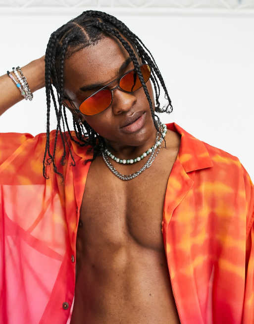 Gafas de sol negras estilo aviador estrechas con lentes rosas efecto espejo de ASOS DESIGN , 3 de 4