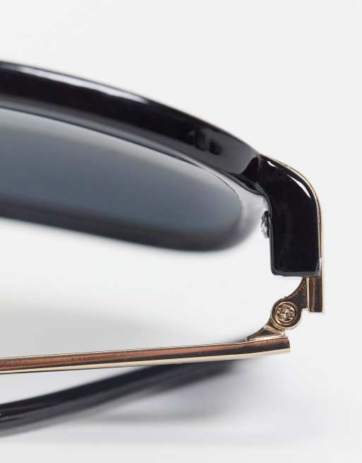 Gafas de sol negras y doradas estilo aviador con lentes ahumadas de ASOS DESIGN, 4 de 4