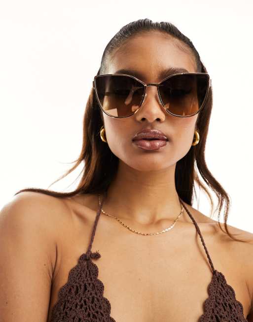 Gafas de sol negras y doradas estilo ojos de gato In Pursuit de Quay, 4 de 4