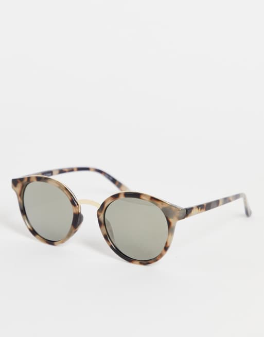 Gafas de sol redondas efecto carey lechoso Astro de AIRE ASOS