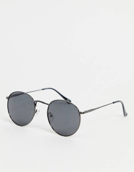 Gafas de sol redondas metalizadas en gris oscuro con lentes ahumadas de ASOS DESIGN