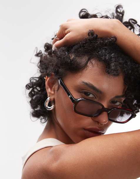 Gafas de sol rojo cereza efecto carey con montura rectangular Pilferer de Le Specs - view 1