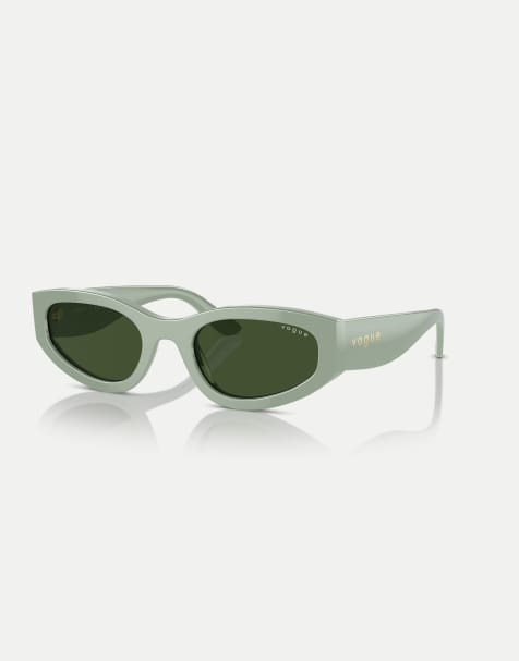 Gafas de sol verde claro con montura irregular y lentes verdes de Vogue - view 1