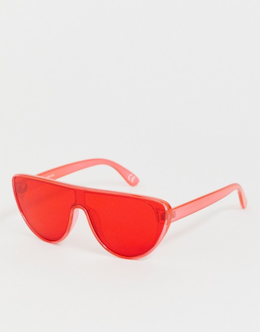 Gafas estilo aviador de cristal rojo con lentes rojas y parte