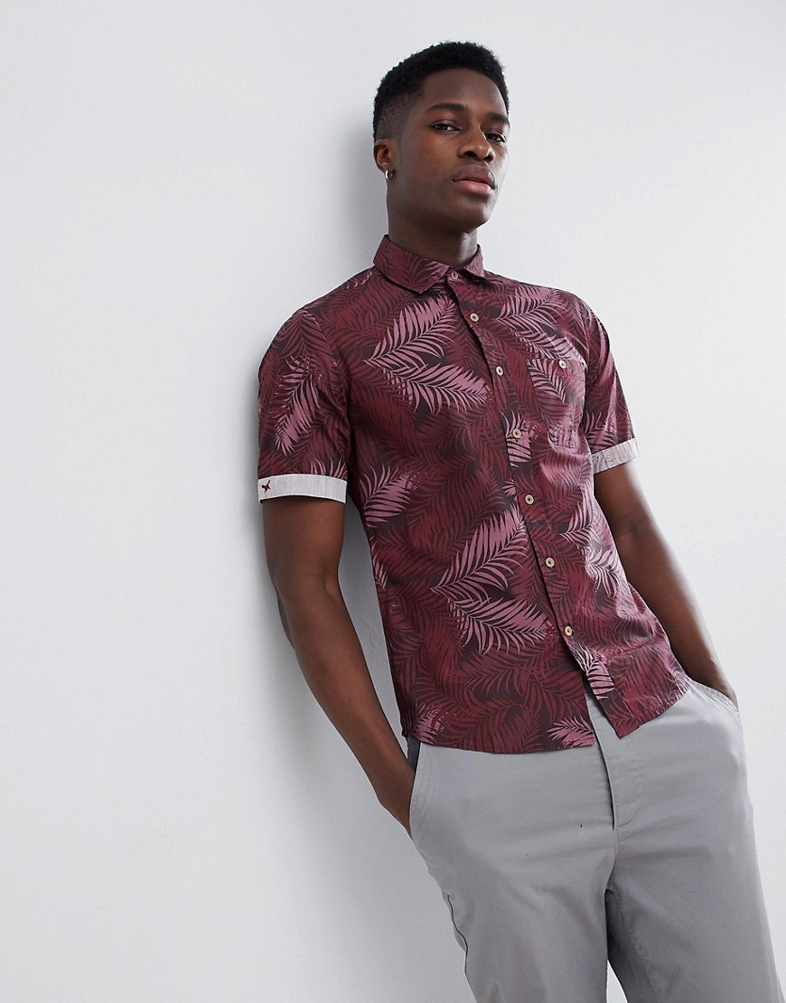 Gandy's – Vinröd, kortärmad skjorta med palmmönster