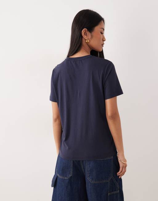 GANT 1949 colleigate logo fitted t-shirt in dark navy, 3 of 4