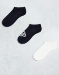 [Gant] GANT 3 pack monogram logo sneaker socks in navy and white 8-10 Evening blue