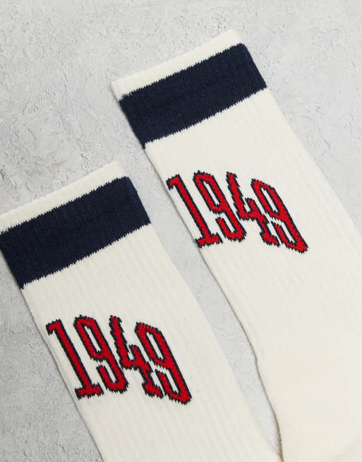 GANT – 75th Anniversary Capsule – Białe sportowe skarpetki z logo 1949, 3 z 3