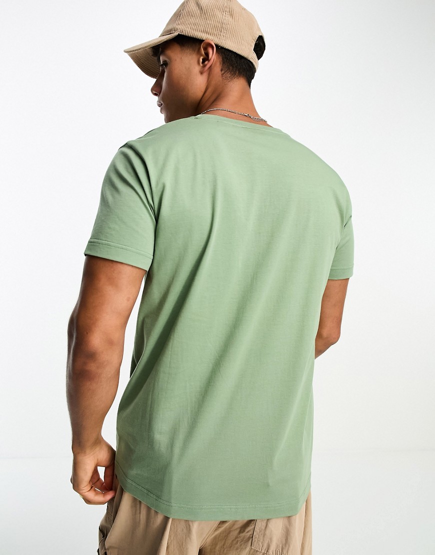 Archive - T-shirt verde medio con logo dello scudo ricamato sul petto - Gant T-shirt donna  - immagine1