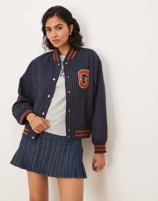 GANT - Bomber style universitaire à fines rayures - Bleu marine