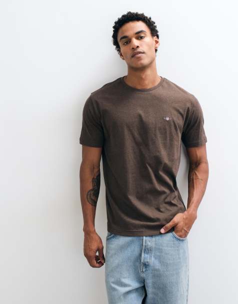 GANT camiseta de corte estándar con logo de escudo en marrón - view 1