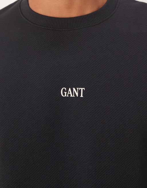 GANT central small logo sweatshirt in black, 5 of 5
