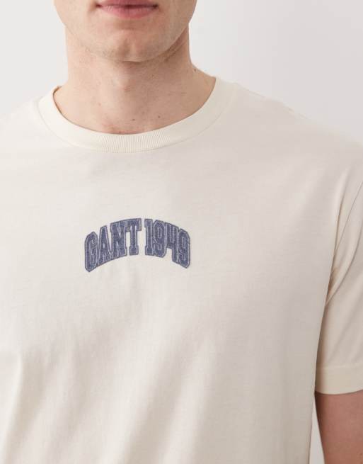 GANT Central varsity chest logo t-shirt in Cream, 5 of 5